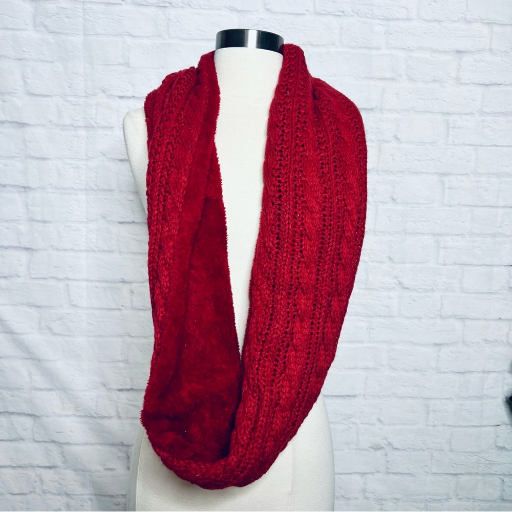 Ugg Cable Knit Infinity Scarf - image 4